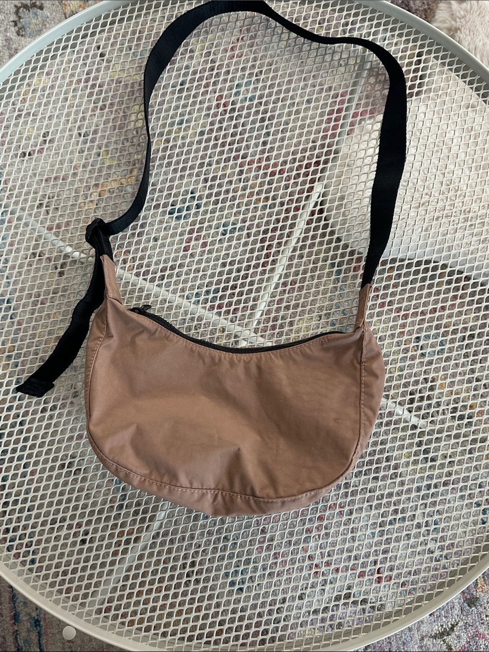 Baggu Small Crescent Bag in Cocoa
